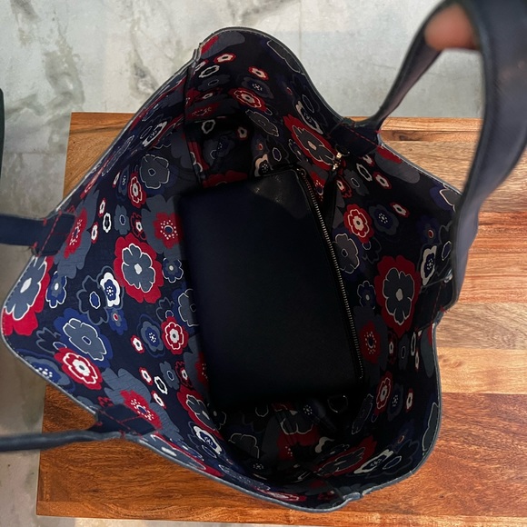 Tommy Hilfiger original Handbag - Picture 3 of 4